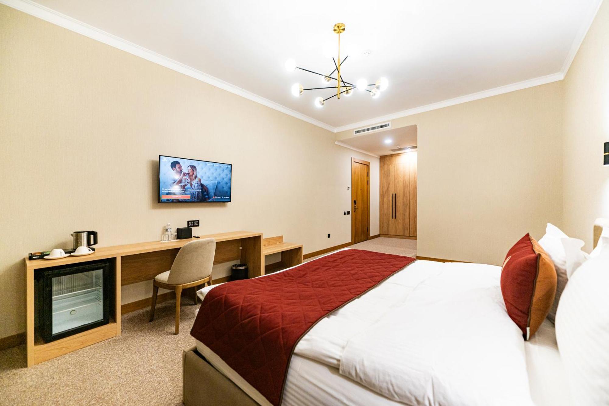 Mardan Hotel Schymkent Exterior foto