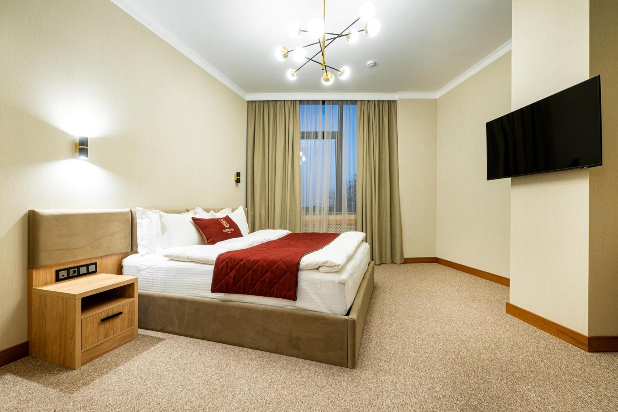 Mardan Hotel Schymkent Exterior foto